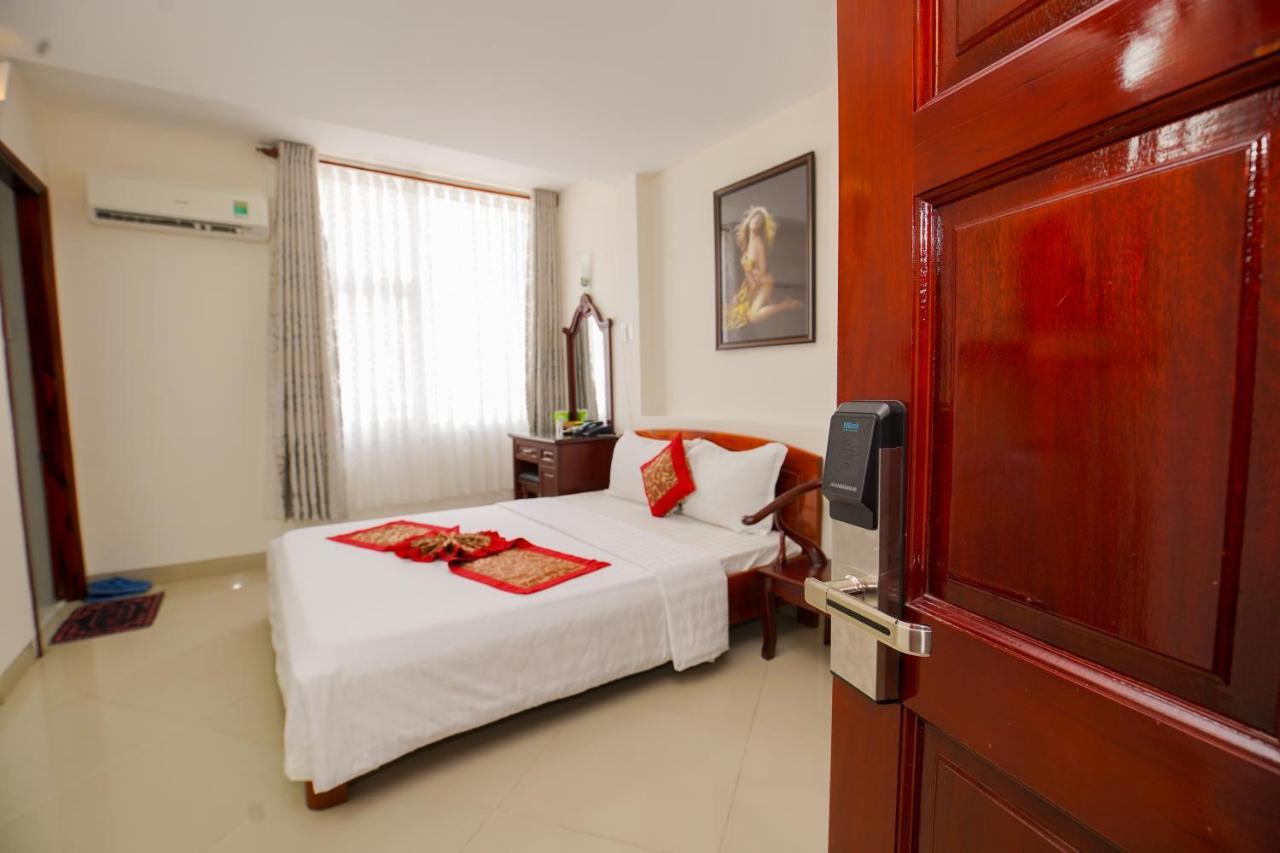 Nguyen Ha Hotel Vung Tau Exterior photo
